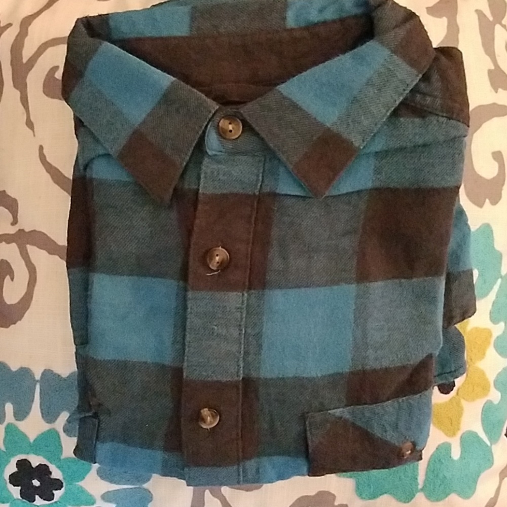 Mossimo NWOT Men's casual checkered shirt